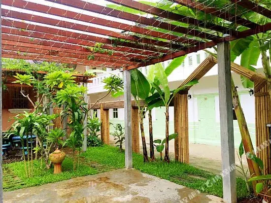 Phong lack Guest House