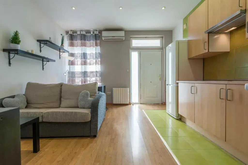 Apartamento 10 min de Aeropuerto y 3 min de IFEMA