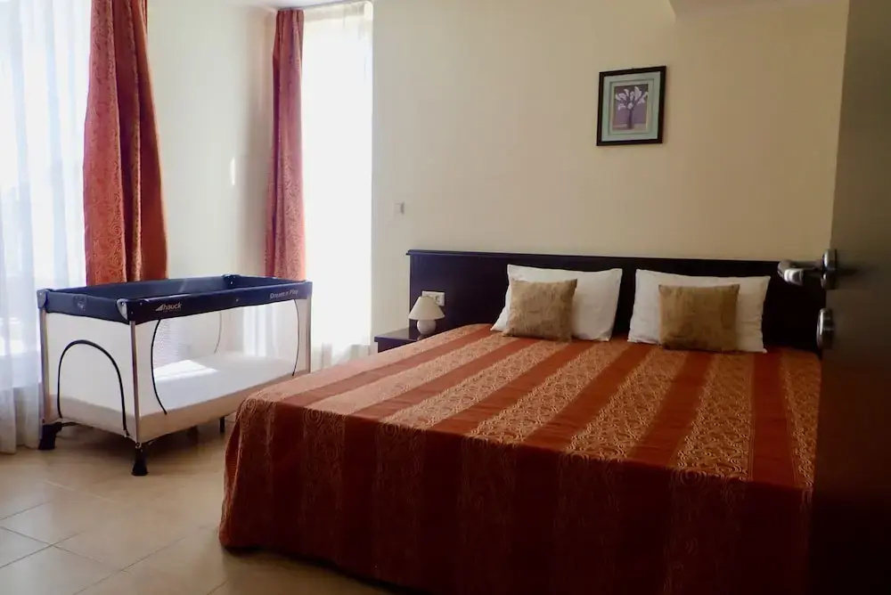 FM Deluxe 1-BDR Apartment in Sunset Resort