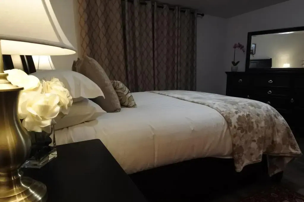 Black Rooster Guesthouse