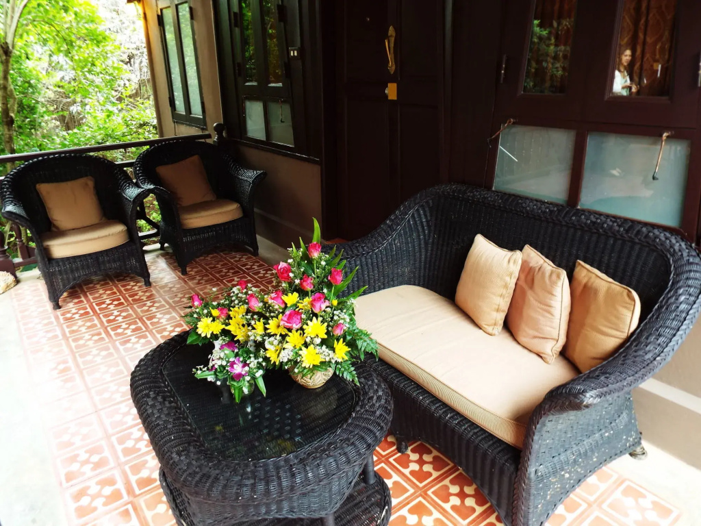 Phuwanalee Resort