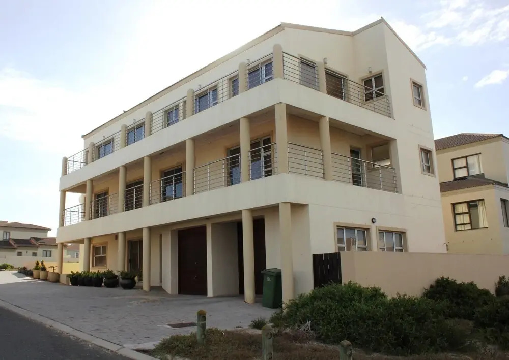 12 Calypso Mansion Self catering