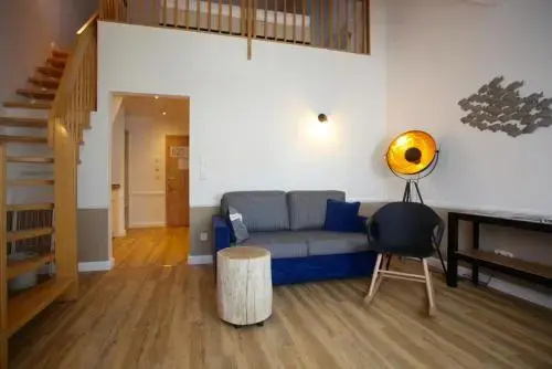 Victoria Suites