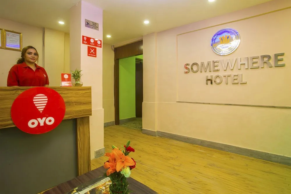 Oyo 146 Somewhere Hotel & Restaurant