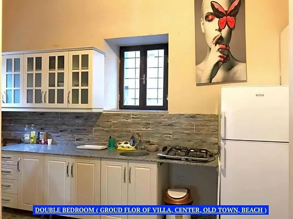 APARTMENTS 2 BEDROOMS, 1 BEDROOMS, HOTEL, VILLA - center, old town, beach