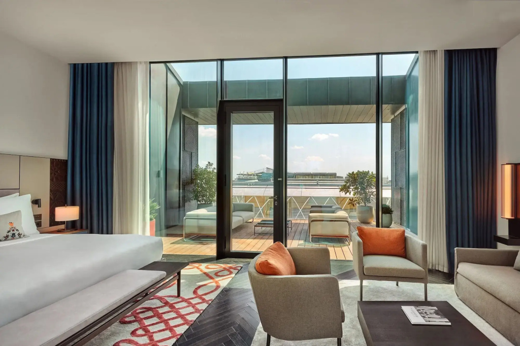 Dorothea Hotel, Budapest, Autograph Collection