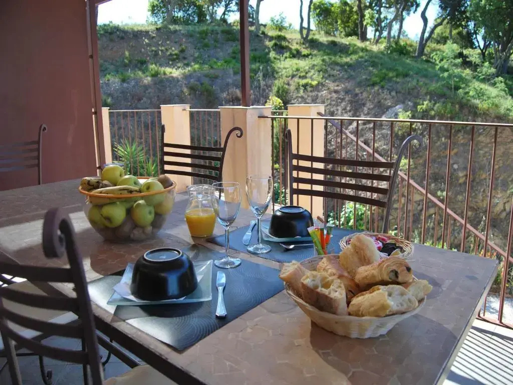 Villa Nais B&B