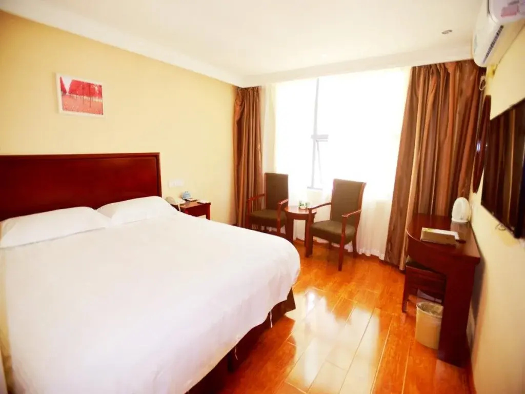GreenTree Inn Hunan Zhangjiajie Daqiao Road Ziwu Park Express Hotel