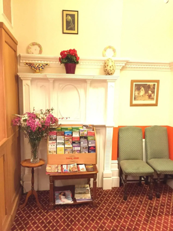 Welbeck Hotel - Close to Beach, Train Station & Southend Airport