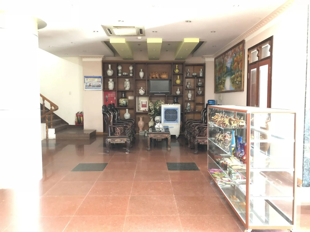 Khách sạn Khải Hoàn