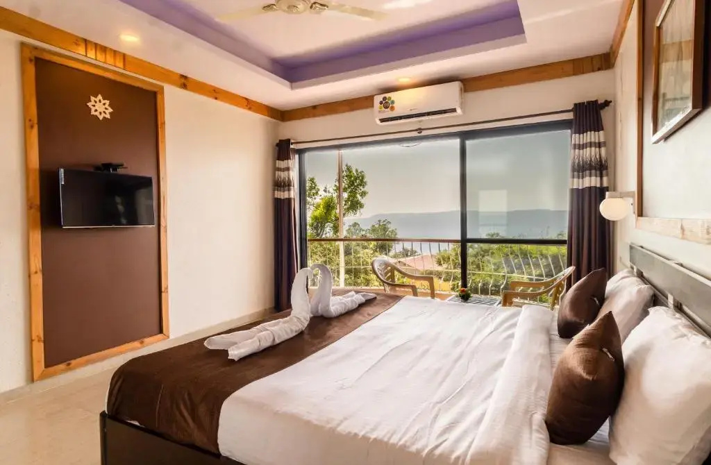 Saga Resort