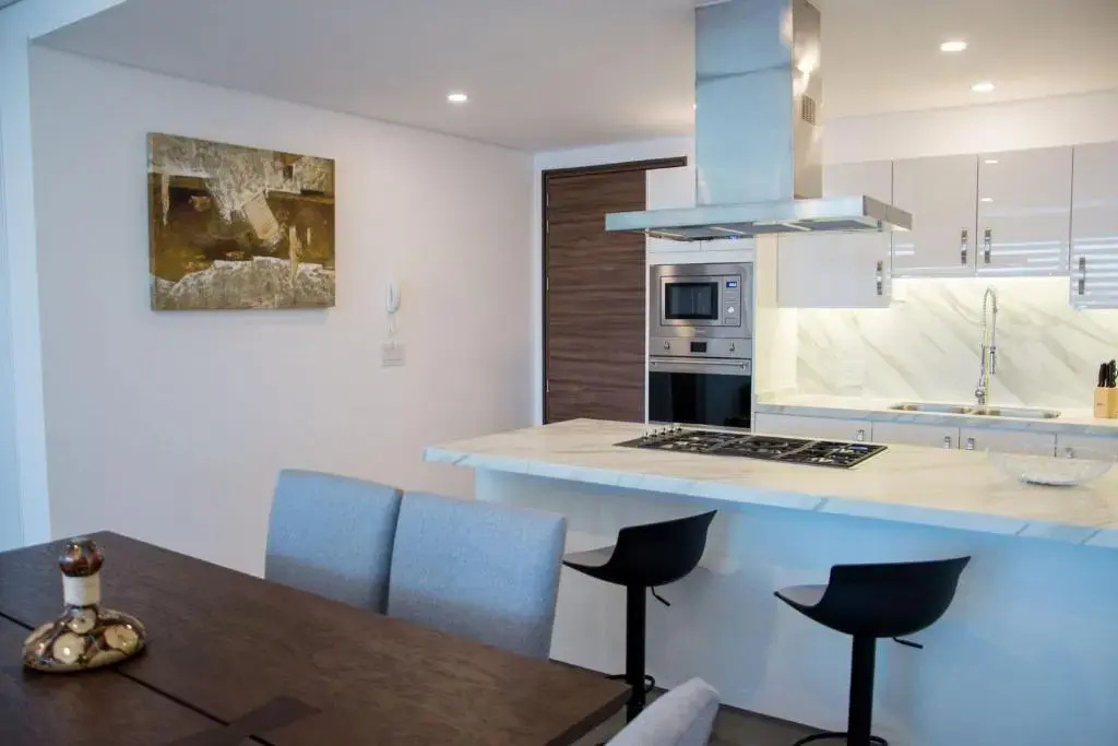 Real View Towers W208 by Casago