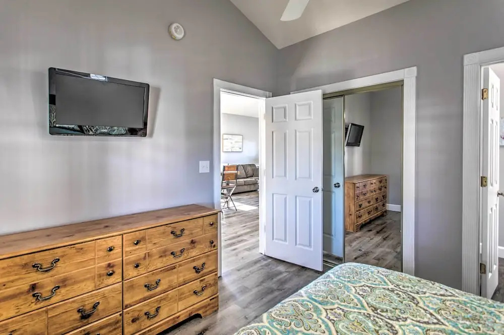 Pool & Golf Course Views: Myrtle Beach Condo
