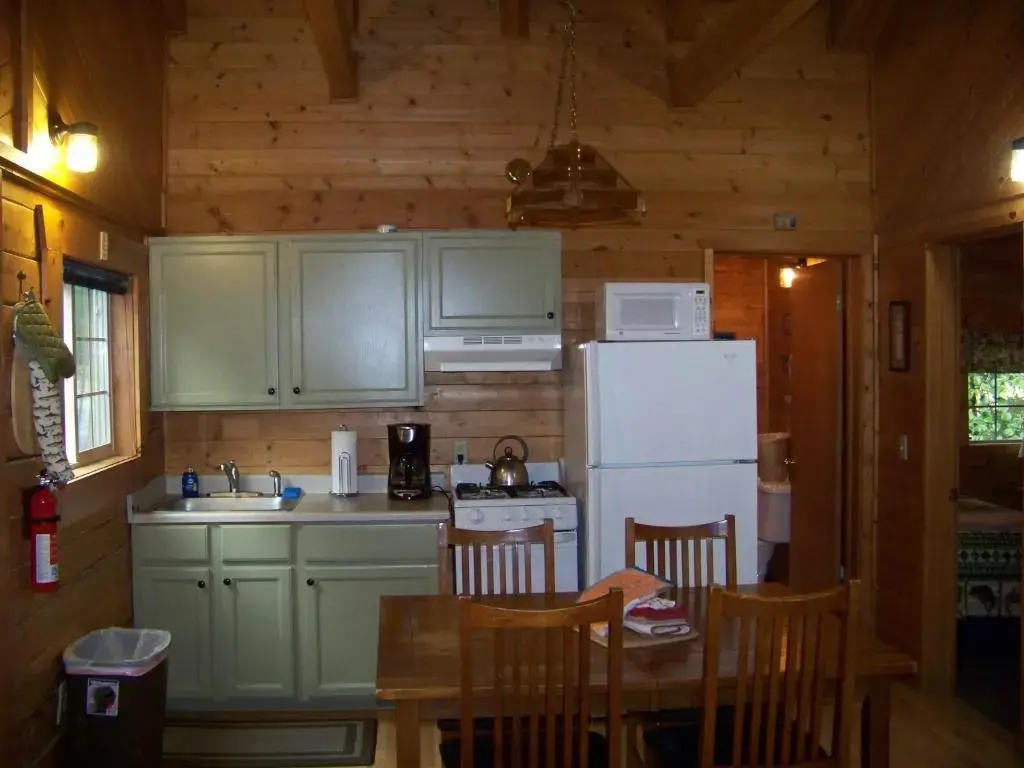Box Canyon Cabins