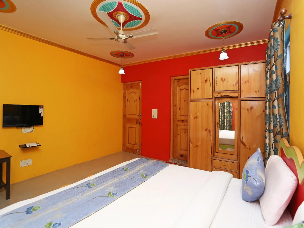 OYO 4484 Hotel EL Classics