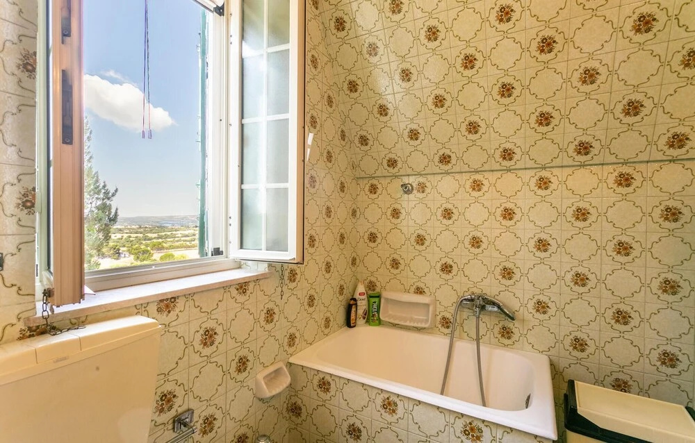 3 Bedroom Cozy Home In Noto