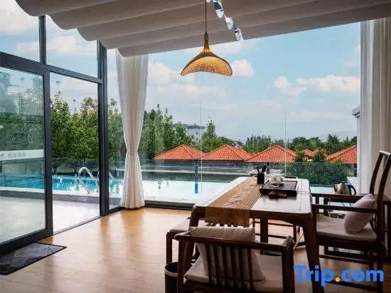 Yuetuyinsu Pool Garden Villa