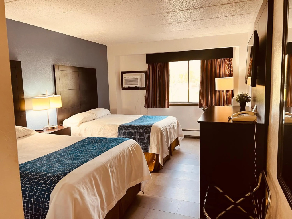 Travelodge by Wyndham Valleyfair Shakopee