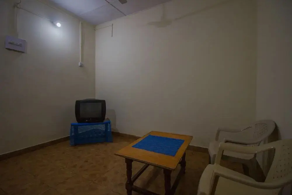 OYO Home 16483 Garden View 1BHK