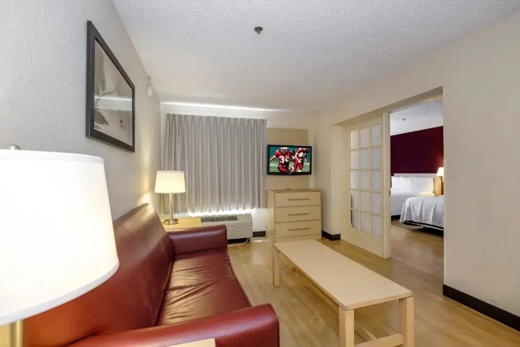 Red Roof Inn PLUS + Gainesville