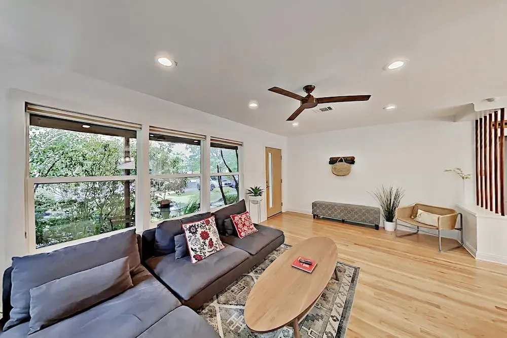 1714bouh 3 Bedroom Home