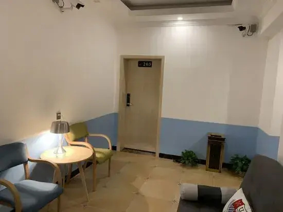 Zixing Yuefeng Inn