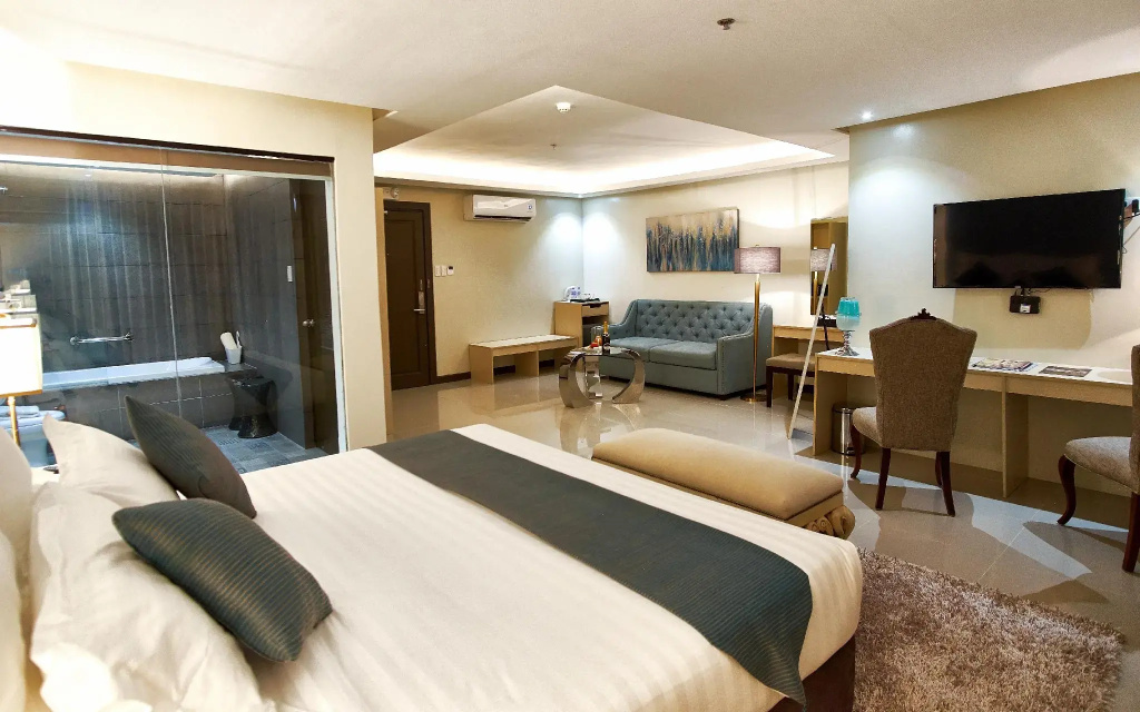 J7 Hotel