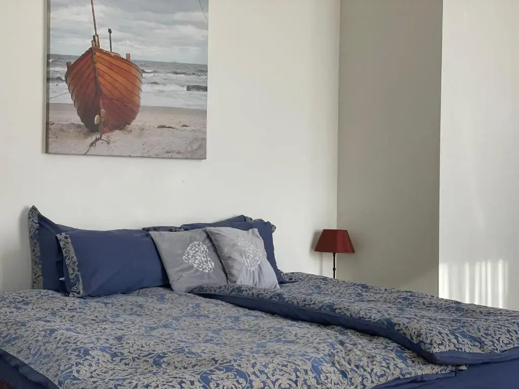 SURF HOUSE DREAMERS COAST