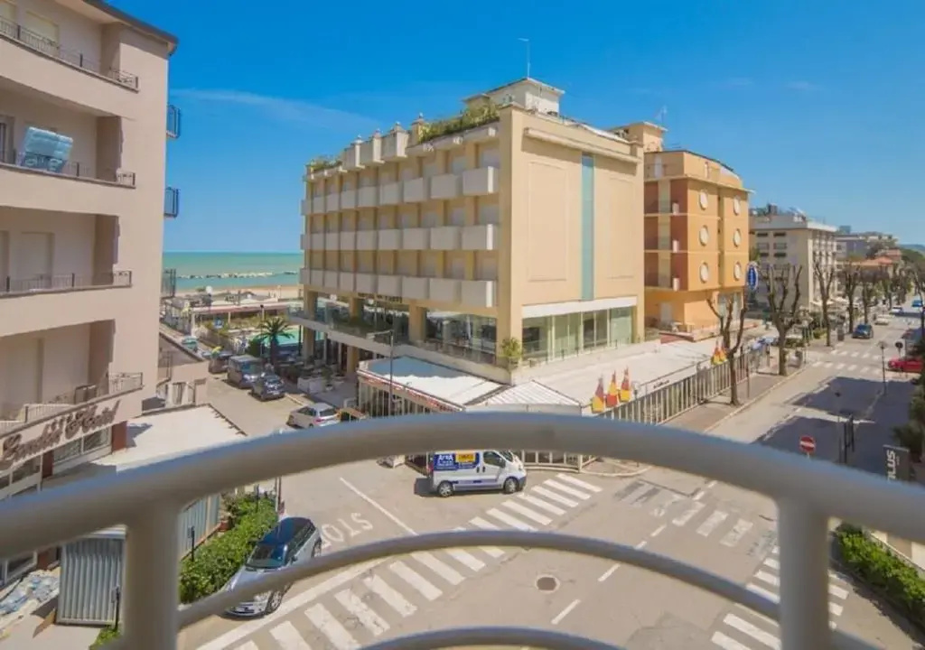 Mediterraneo Hotel & Suites