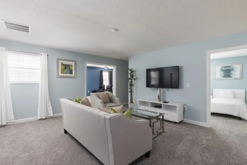 South Facing Pool Spa Theater Room! 8 Bedroom Home