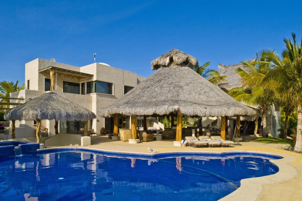 Villa Marlin by Cabo Villas
