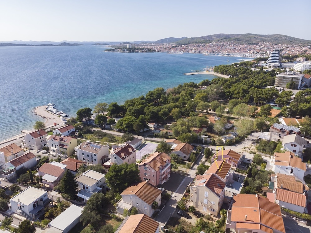 Apartments Holiday near beach