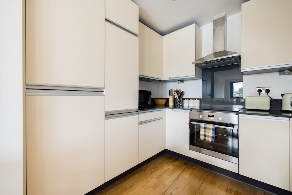 2 Bed Apartment in Shoreditch