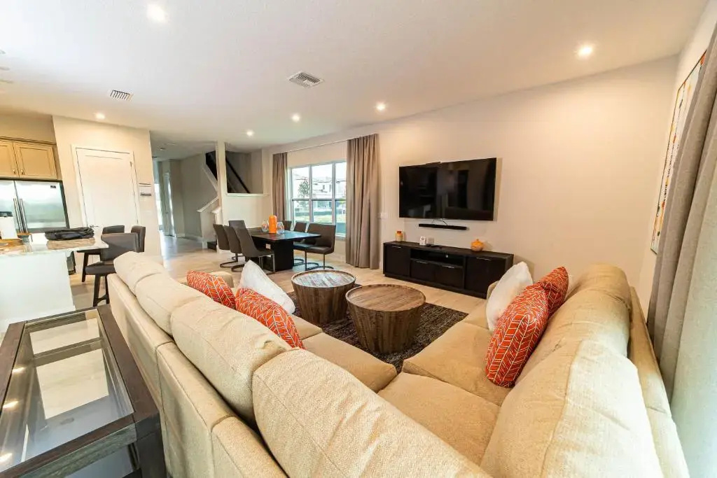 Luxury Home in Bears Den Near Disney with Private Pool, Movie Room, Pool Table & Resort Amenities - 7924JC