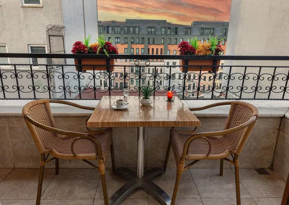 LINNGA HOTEL & SUITE