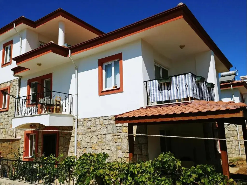 Ünallar House
