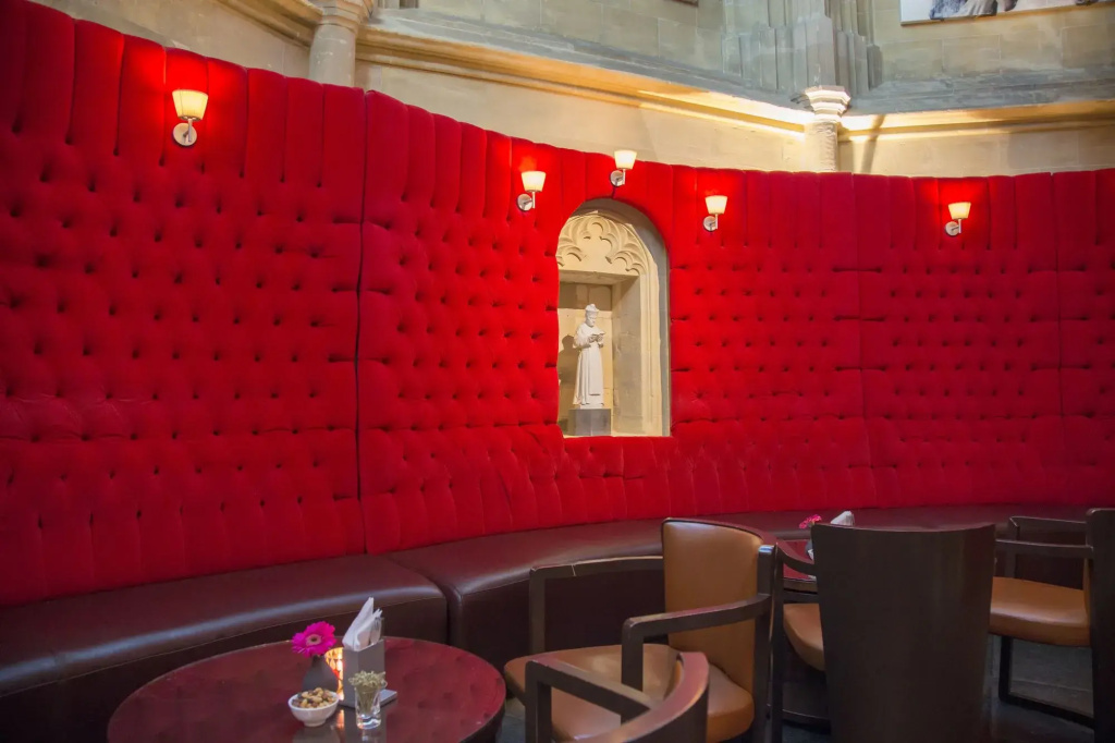 Kruisherenhotel Maastricht - Oostwegel Collection, member of Design Hotels