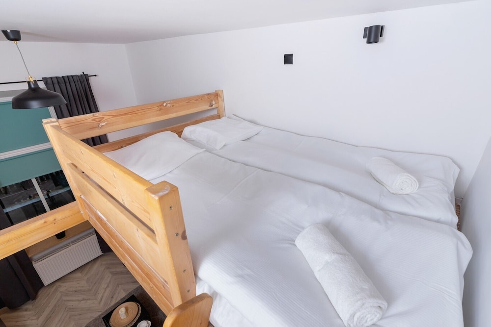 Studio Joselewicza Cracow by Renters