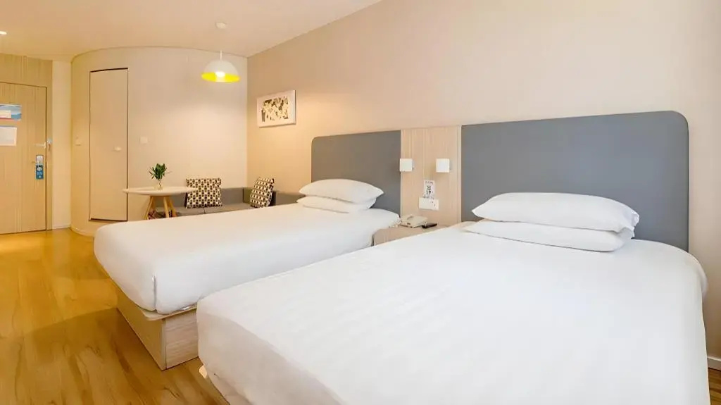 Hanting Hotel Ji Nan Huaxin Road