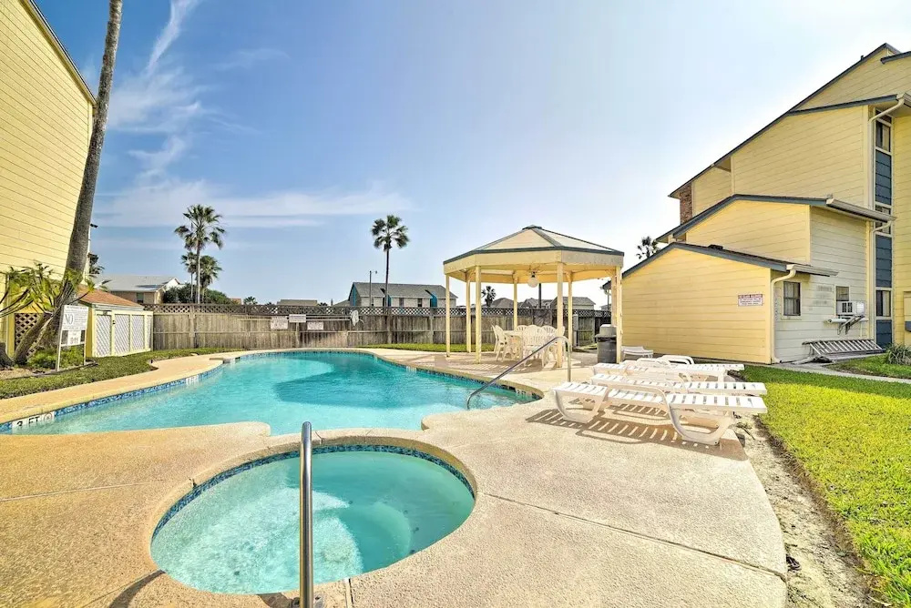 Chic Waterfront Condo w/ Private Boat Dock!