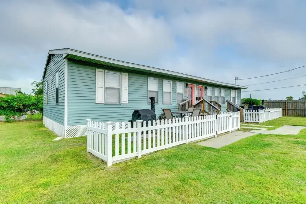 Walk Dtwn: Pet-friendly Townhome in Rockport