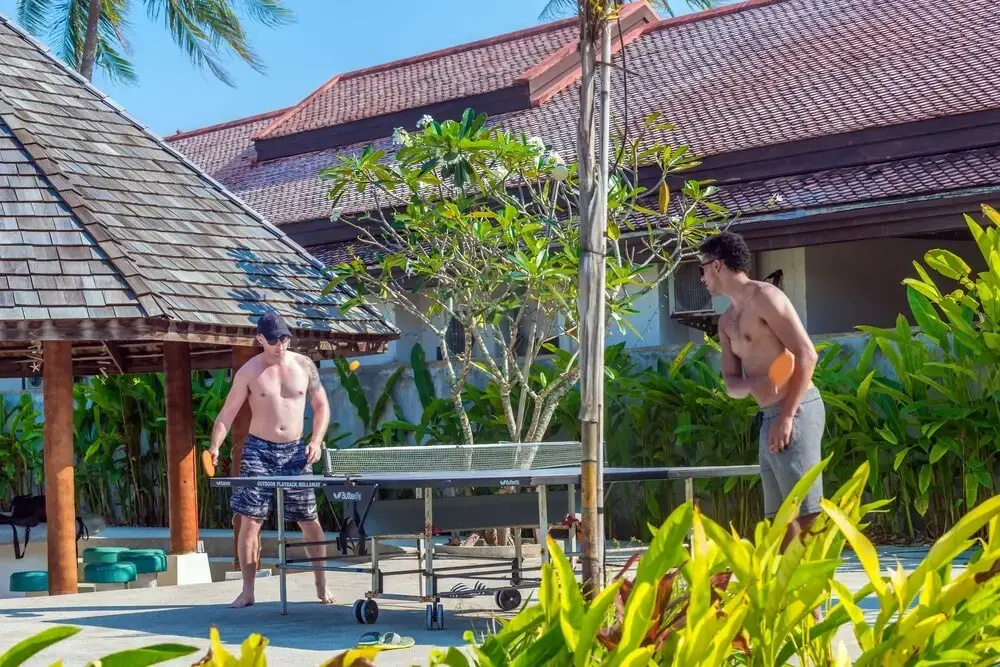 4 BR Villa Baan Banburee, seconds from beach