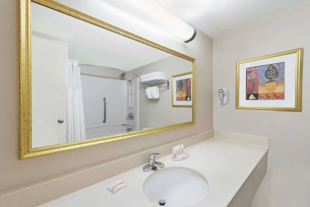 Holiday Inn Laredo-Civic Center