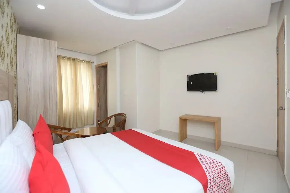 Capital O 18853 Hotel Mega