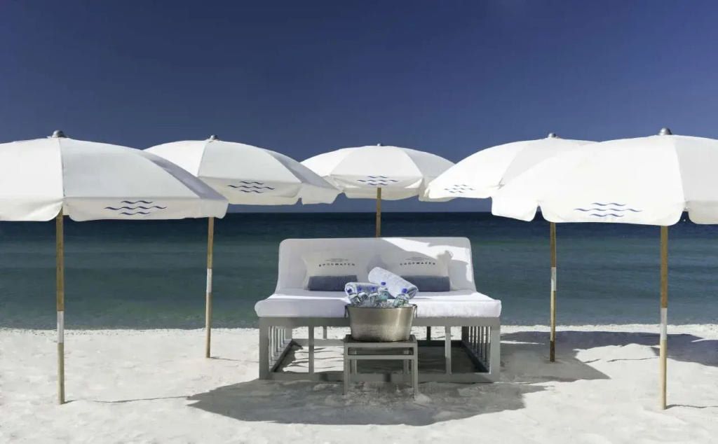 Edgewater Beach Hotel