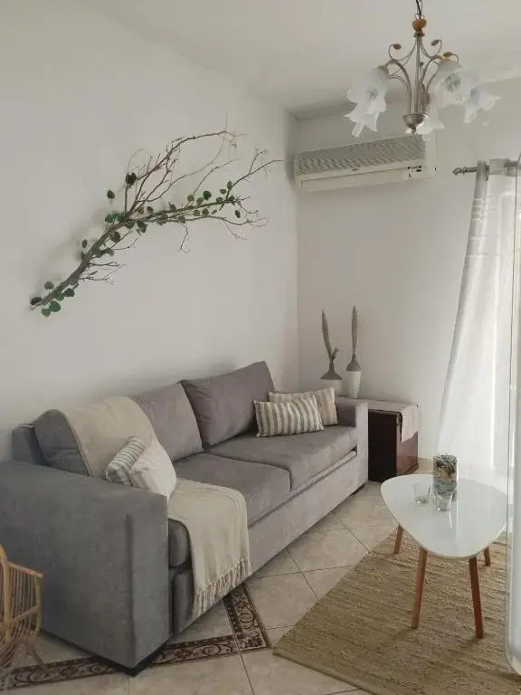 The mulberry apartment