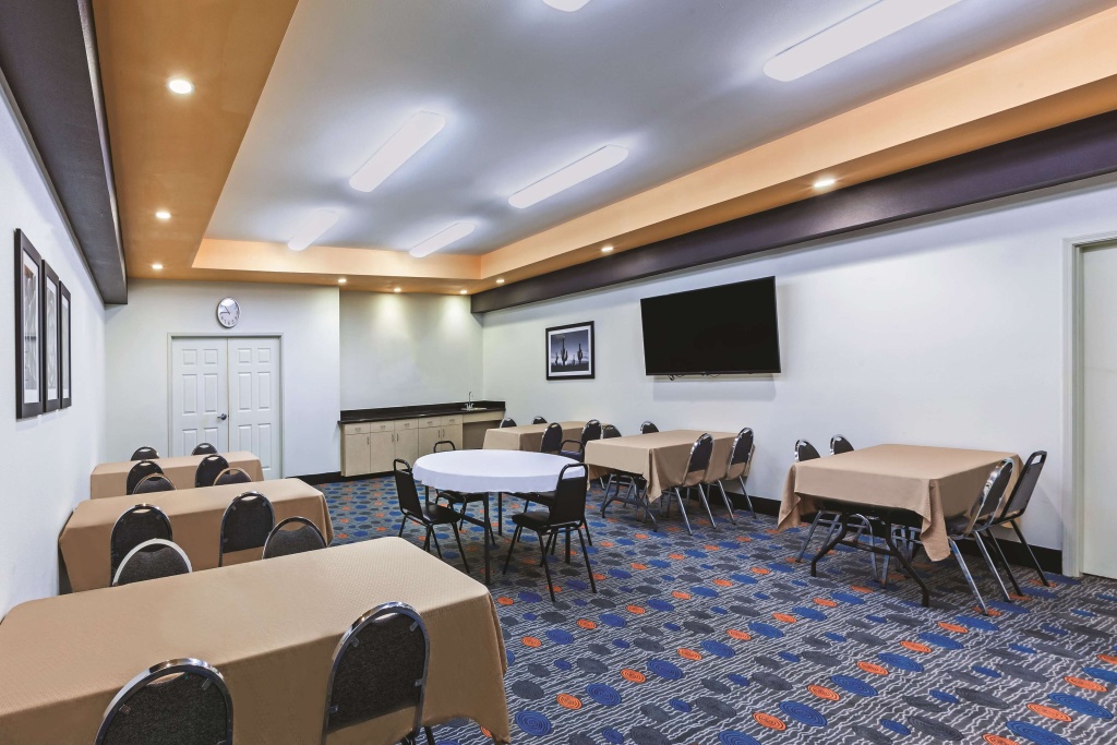 La Quinta by Wyndham Granbury