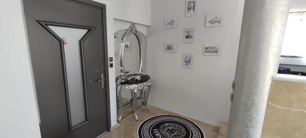 Ixian House Apartment