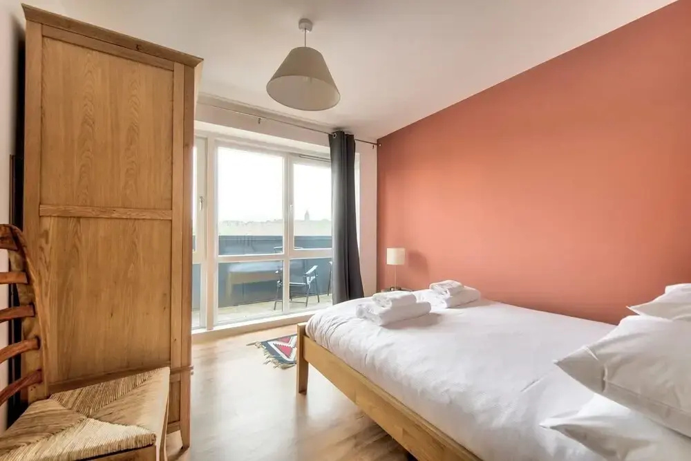Beautiful 3Bdr Home With Private Roof Terrace