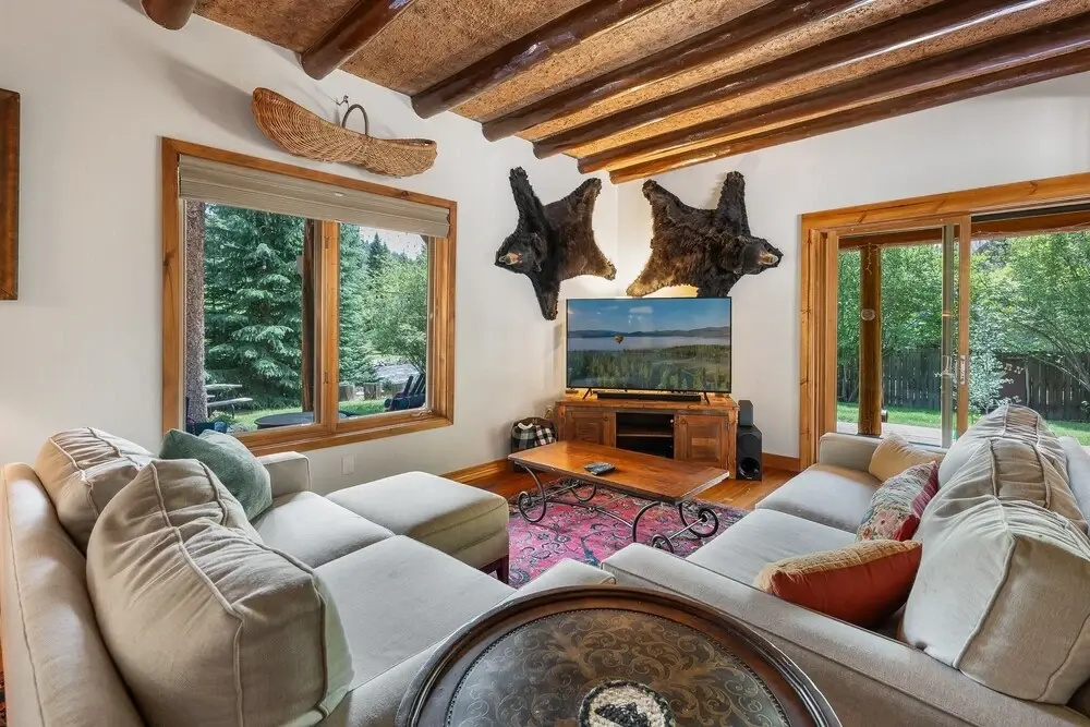 The River House 3 Bedroom Cabin
